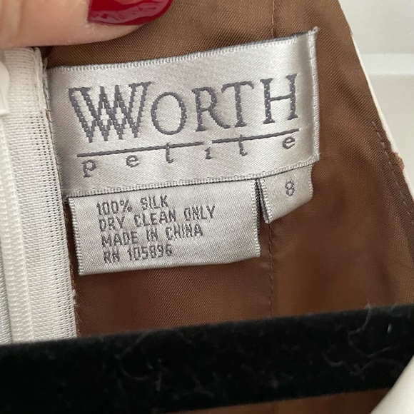 Stunning Worth silk dress NWT Size 8. - Picture 4 of 7